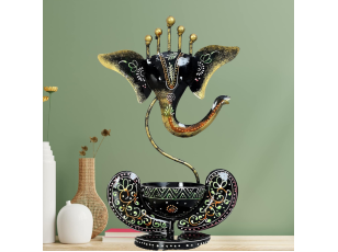 Candle and Tealight Holders